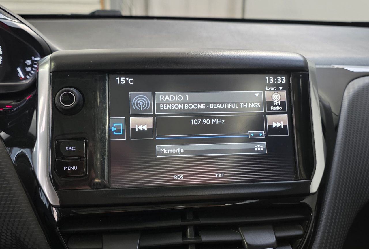 Zunanja slika - Peugeot 2008 - Allure 1,2 PureTech - 10