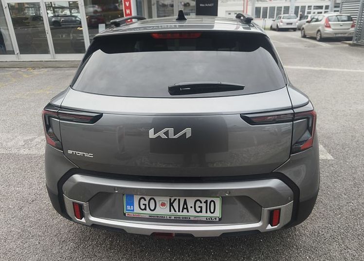 Zunanja slika - KIA Stonic - 1.0 T-GDi 73.6 kW  100 KM  LX PULSE M T - 5