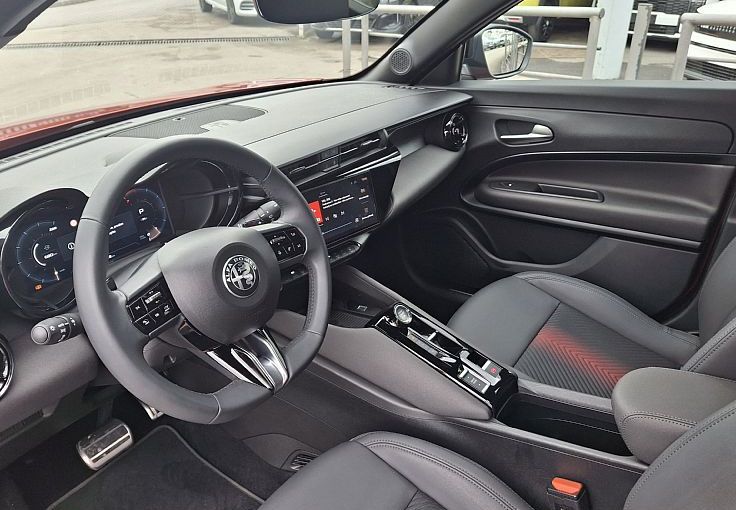 Zunanja slika - Alfa Romeo Junior - 1.2 E-DCT6 MHEV 145 SPECIALE 1. LASTNIK SLOVENSKI - 7