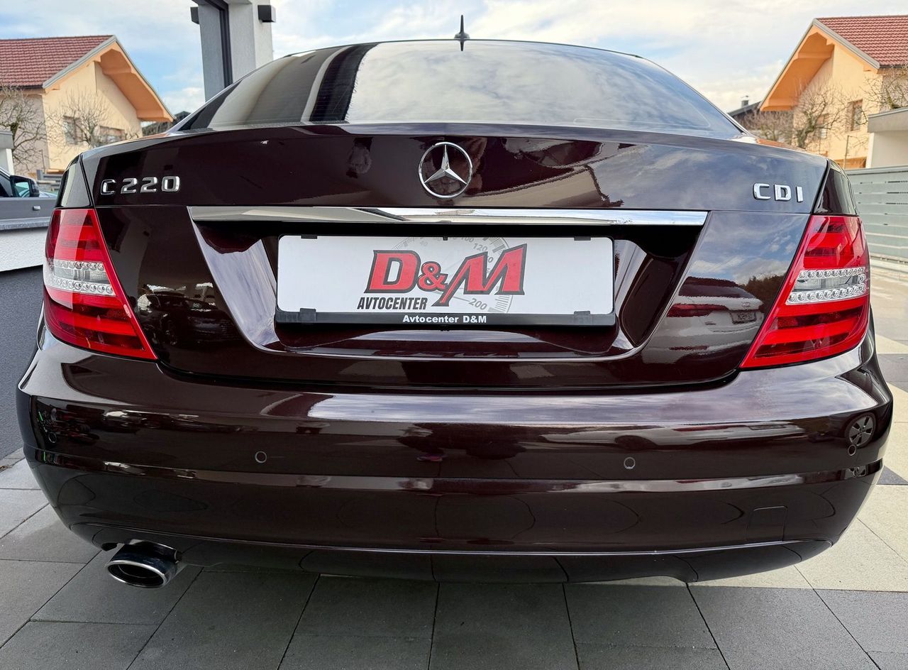 Zunanja slika - Mercedes-Benz C-Razred - C 220 CDI|SLO|XENON|NAVI|2X PDC|NOVE GUME - 6
