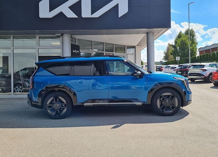Zunanja slika - KIA EV9 - 99.8 kWh GT-Line Launch 141.5 kW  192KM - 4