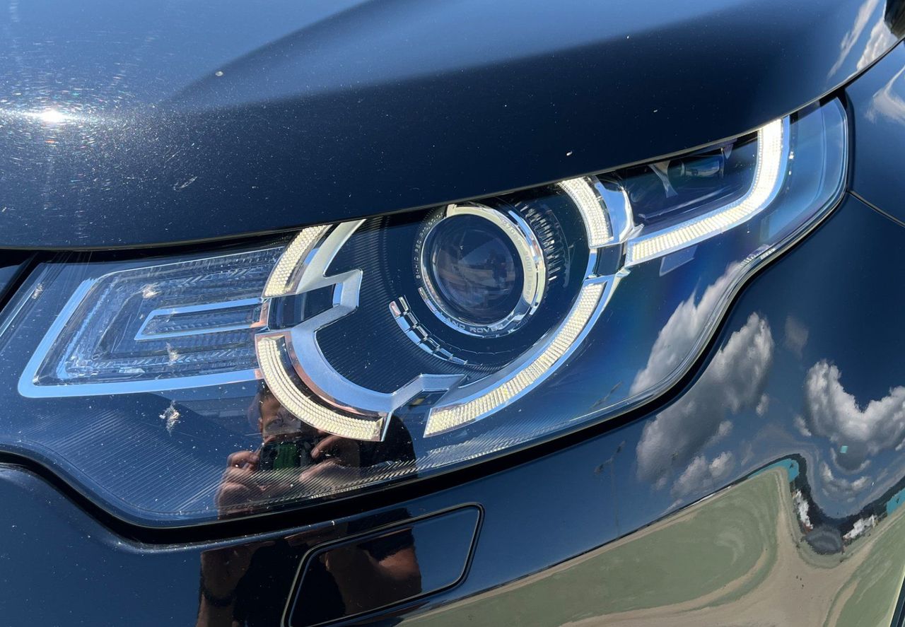 Zunanja slika - Land Rover Discovery Sport - 2.0 TD4 HSE Avt. AWD .OGR.SEDEŽ.NAVI.VEČ.NAPRAVA - 4