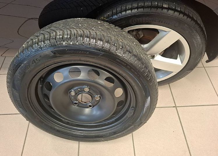 Zunanja slika - VW Golf - 1.6 TDI KREDIT BREZ POLOGA-1LASTNIK-KOT NOV - 4