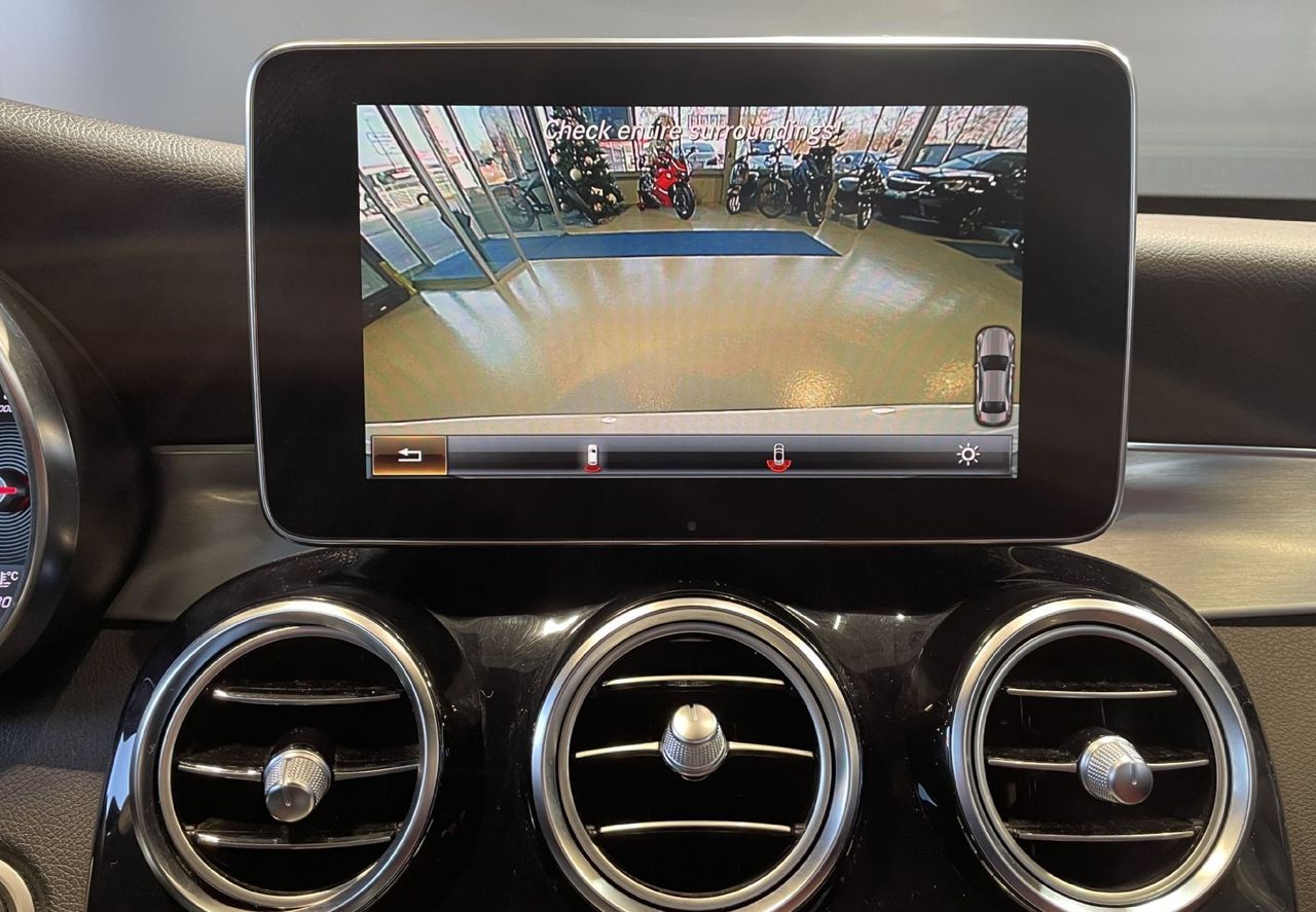 Zunanja slika - Mercedes-Benz C-Razred - C220d-AMG LINE-NAVI-TEMPOMAT-KAMERA-GRETJE SED-LED - 14