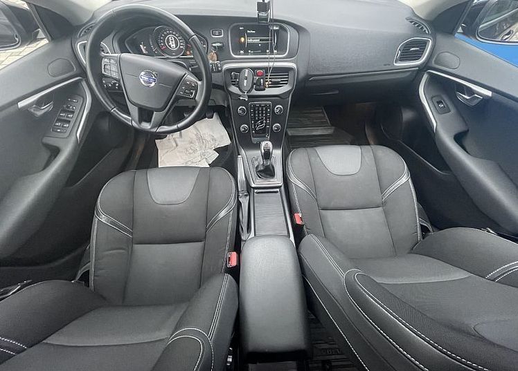 Zunanja slika - Volvo V40 - D3 2.0 120hp.Odličen - 8