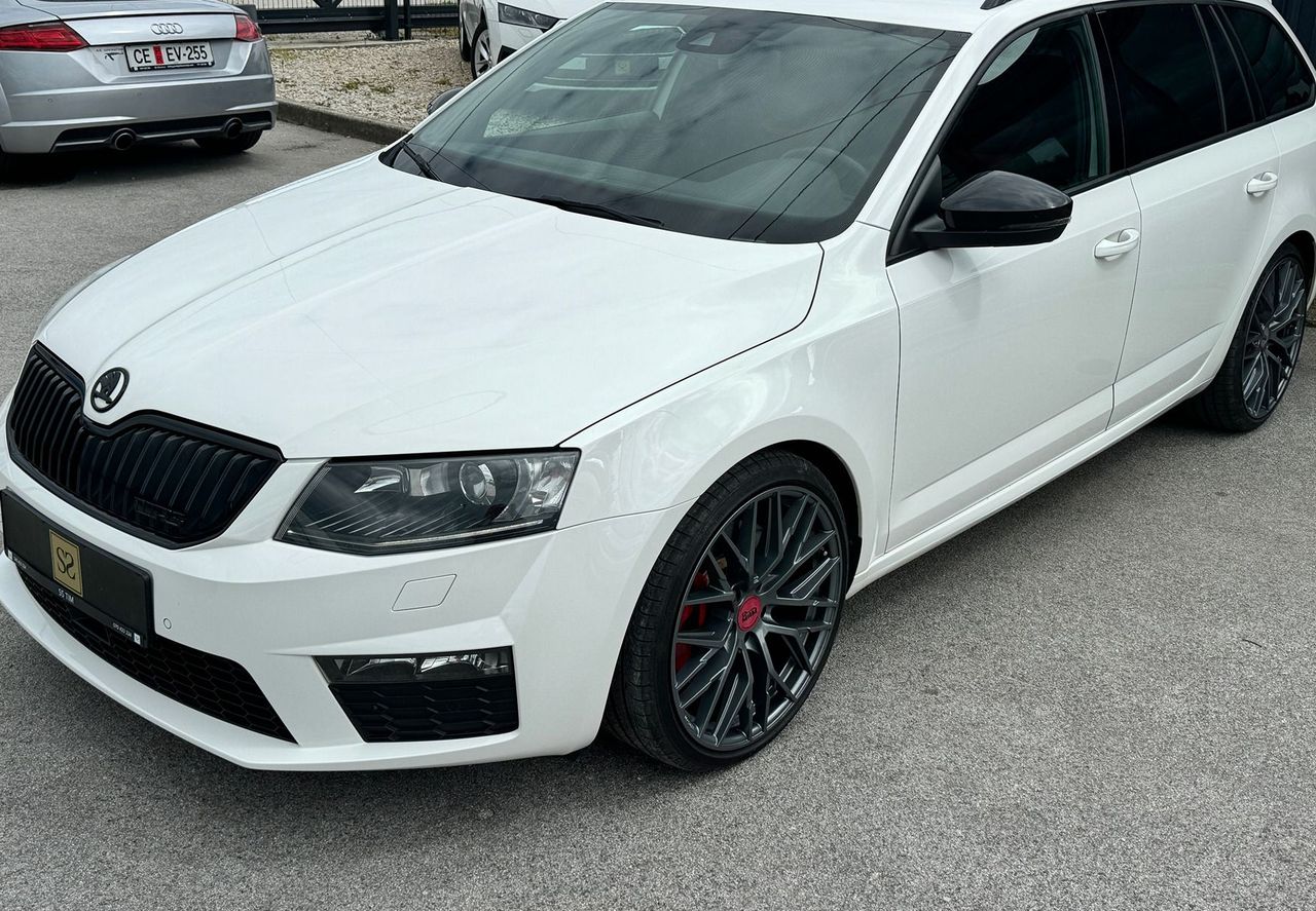 Zunanja slika - Škoda Octavia - 2.0TDI RS DSG 135 kW - 4