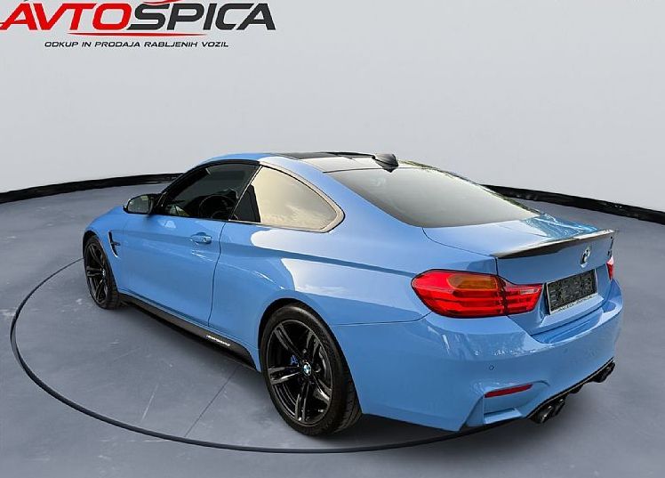 Zunanja slika - BMW M4 - Performance DKG -Akrapovic-Carbon-Slo- - 4