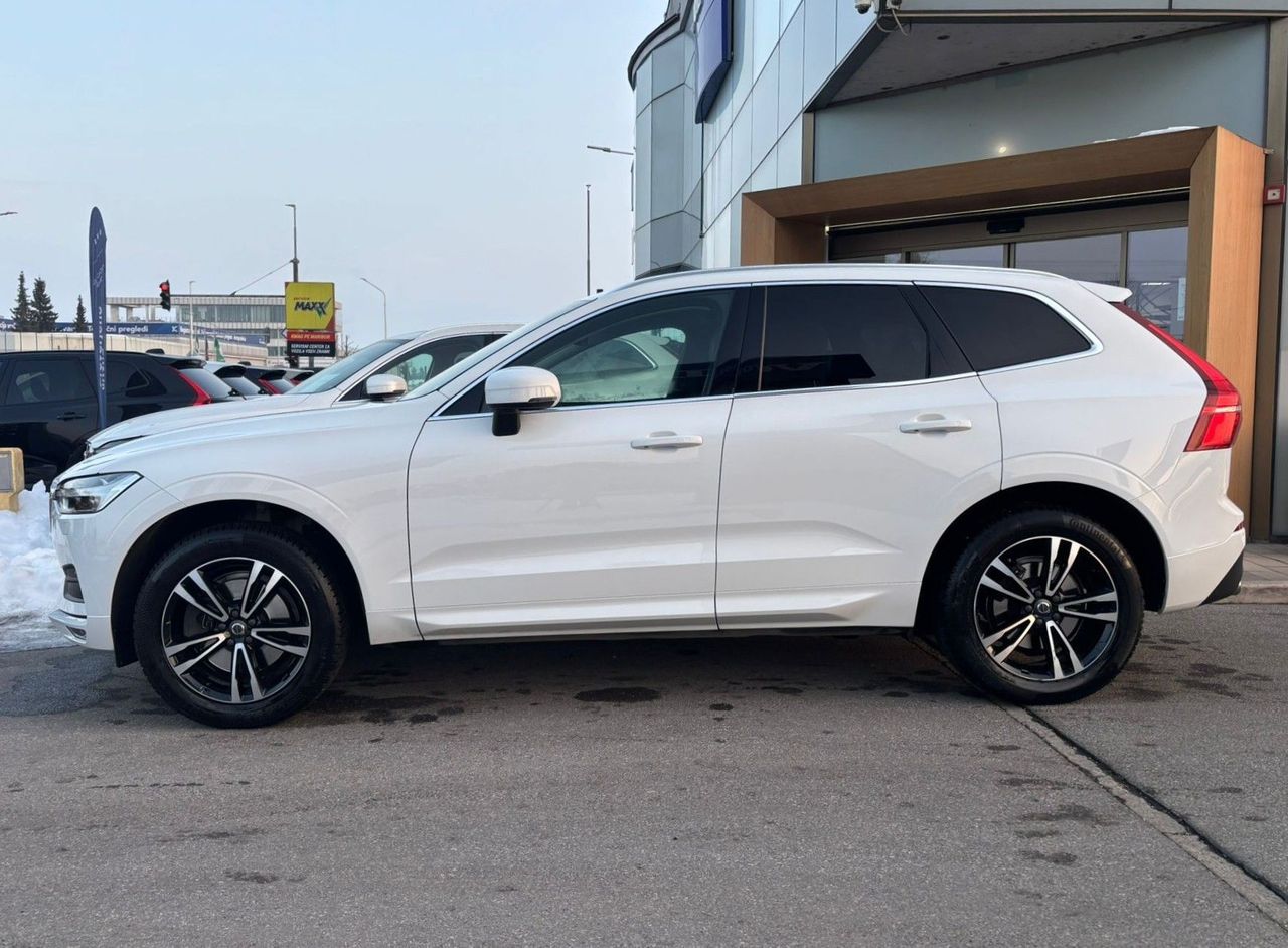 Zunanja slika - Volvo XC60 - D4 AWD AUT Momentum PILOT-KAMERA-MRTVI.KOT-KEYLESS - 3