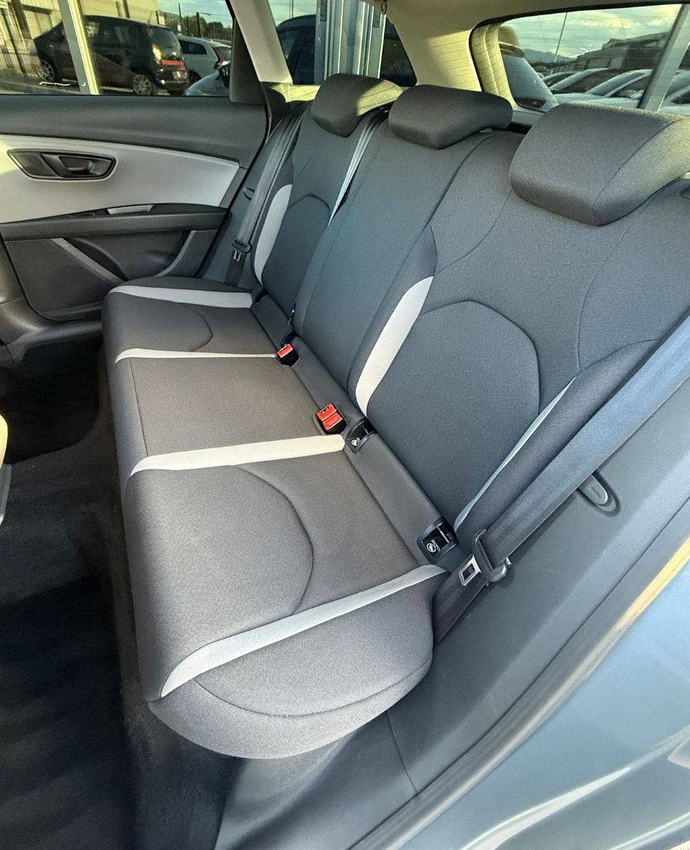 Zunanja slika - Seat Leon - ST 1.6 TDI Park-GretjeSED-AVTKLIMA-ALU-BREZ POLOGA - 16