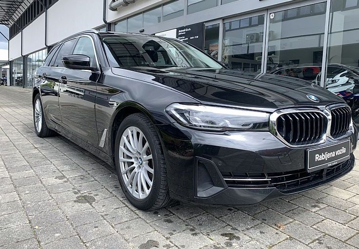 Zunanja slika - BMW Serija 5 - Touring: 520d  AT - 1