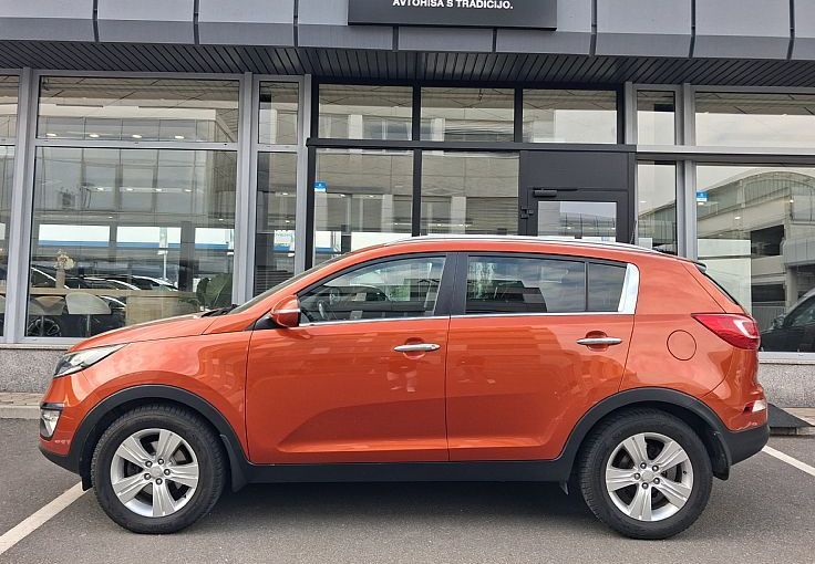 Zunanja slika - KIA Sportage - 2WD 1.7 CRDi Style - 3