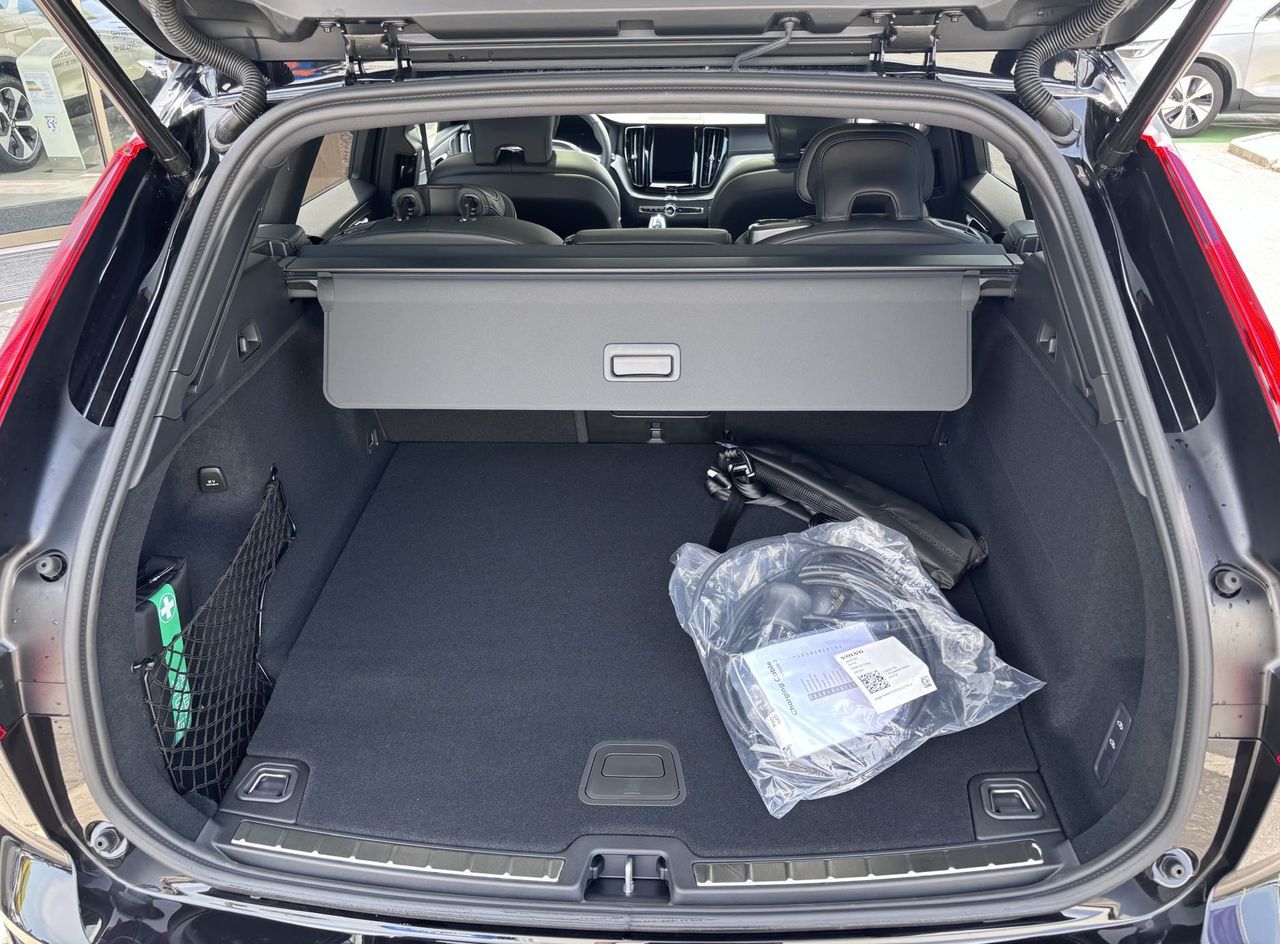 Zunanja slika - Volvo XC60 - T8 TwE Ultra Black Edition - 6