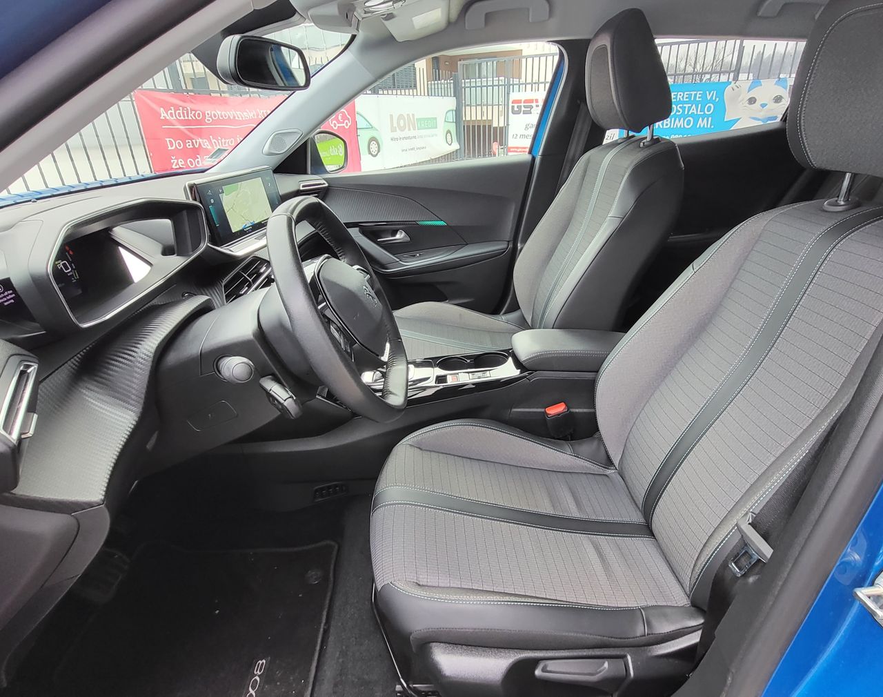 Zunanja slika - Peugeot 2008 - e- Allure - 9