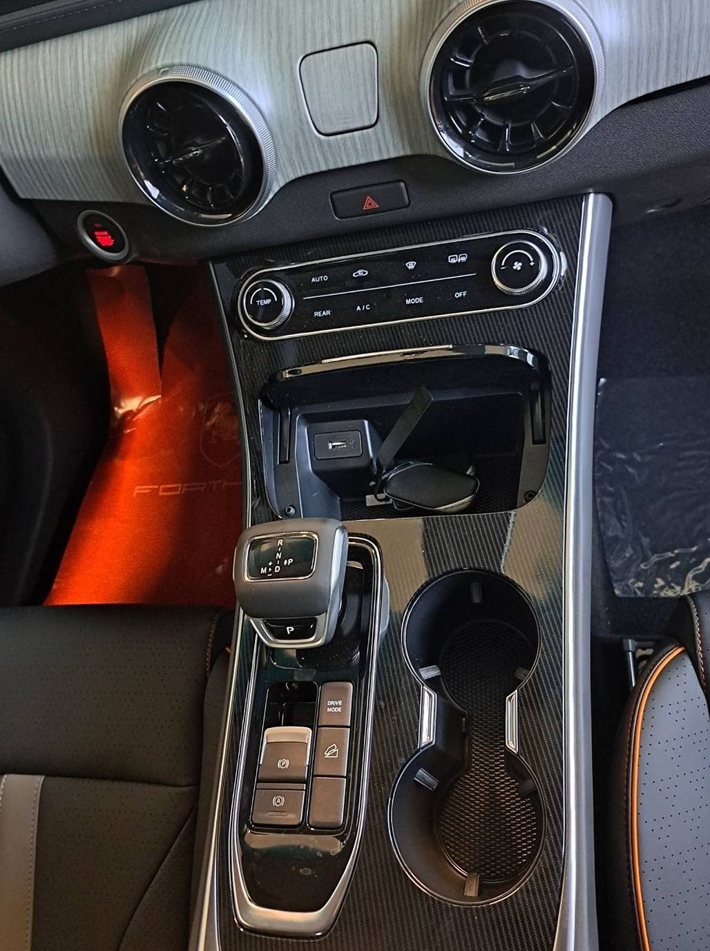 Zunanja slika - Forthing Forthing U Tour - U-Tour ADAS MY 2025 1.5 T-GDI+7 SEDEŽEV+360KAMERA - 14