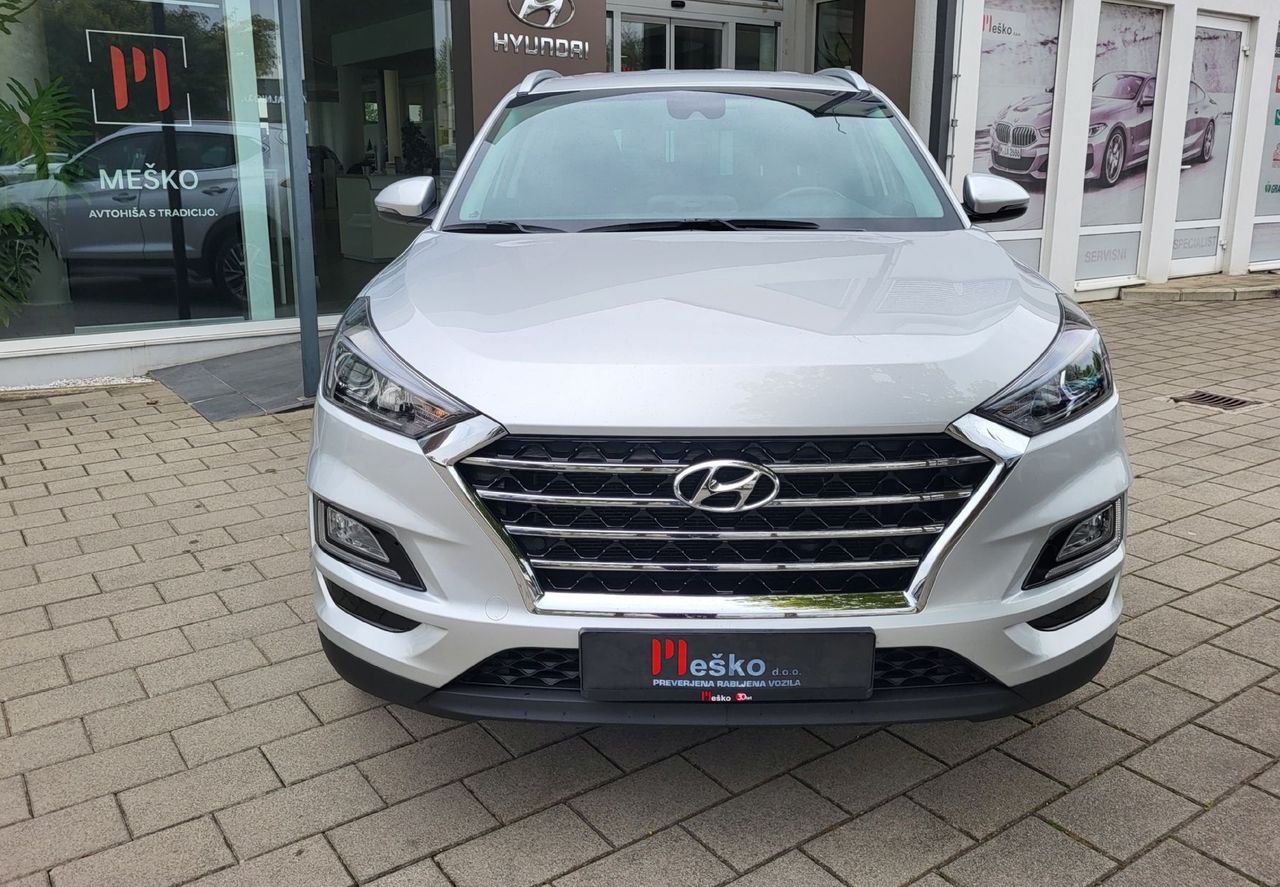 Zunanja slika - Hyundai Tucson - 1.6 GDI Premium slo-navi-alu-pdc-acc-tempom-kamera - 2
