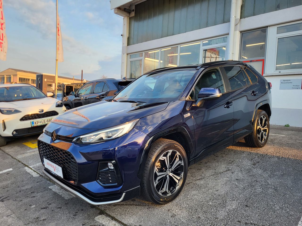 Zunanja slika - Suzuki Across - 2.5 PHEV AWD - 1