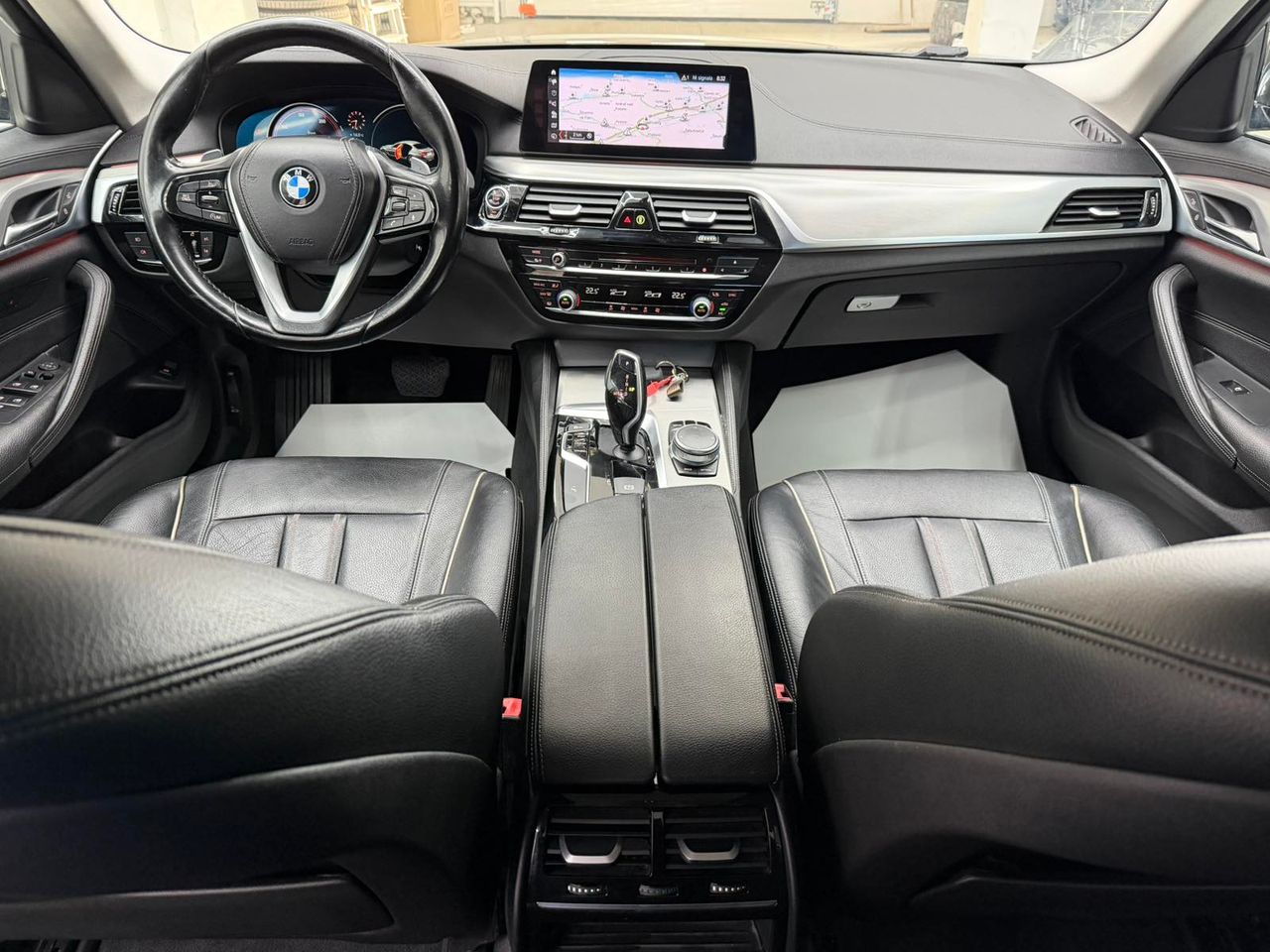 Zunanja slika - BMW Serija 5 - 520d xDrive Avt. - 3