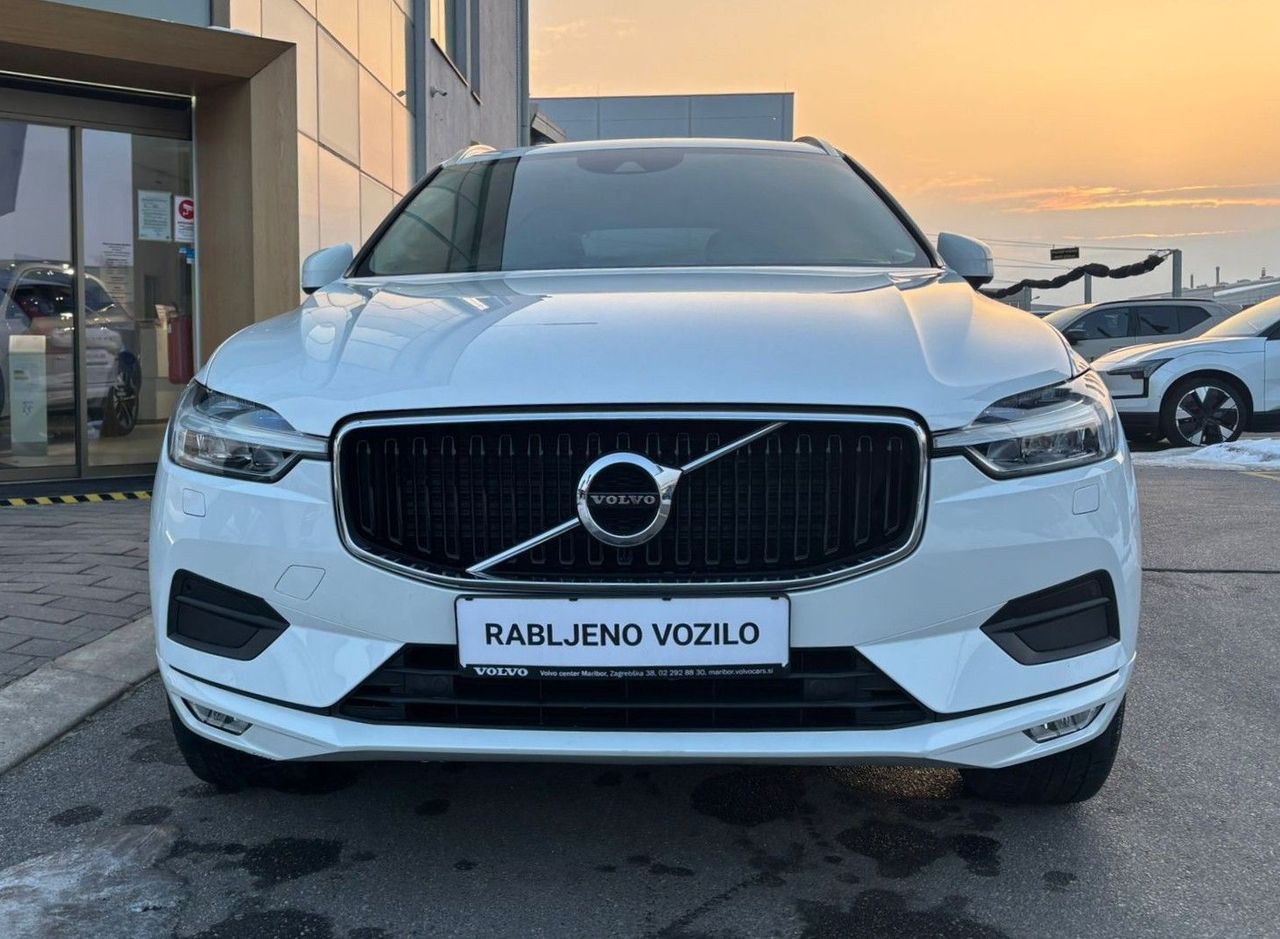 Zunanja slika - Volvo XC60 - D4 AWD AUT Momentum PILOT-KAMERA-MRTVI.KOT-KEYLESS - 2