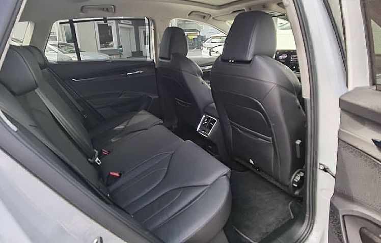 Zunanja slika - Škoda Enyaq - IV 80-PANO-ACC-360 KAM-TOPLOTNA - 9