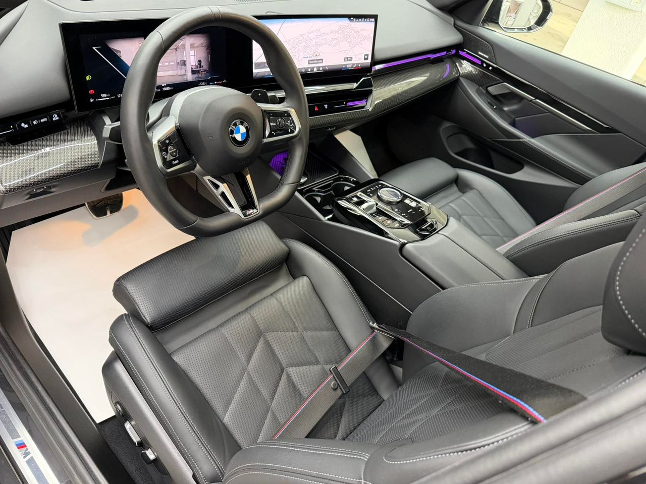 Zunanja slika - BMW Serija 5 - 5 Series Limousine 540D AUT. XDRIVE - 3