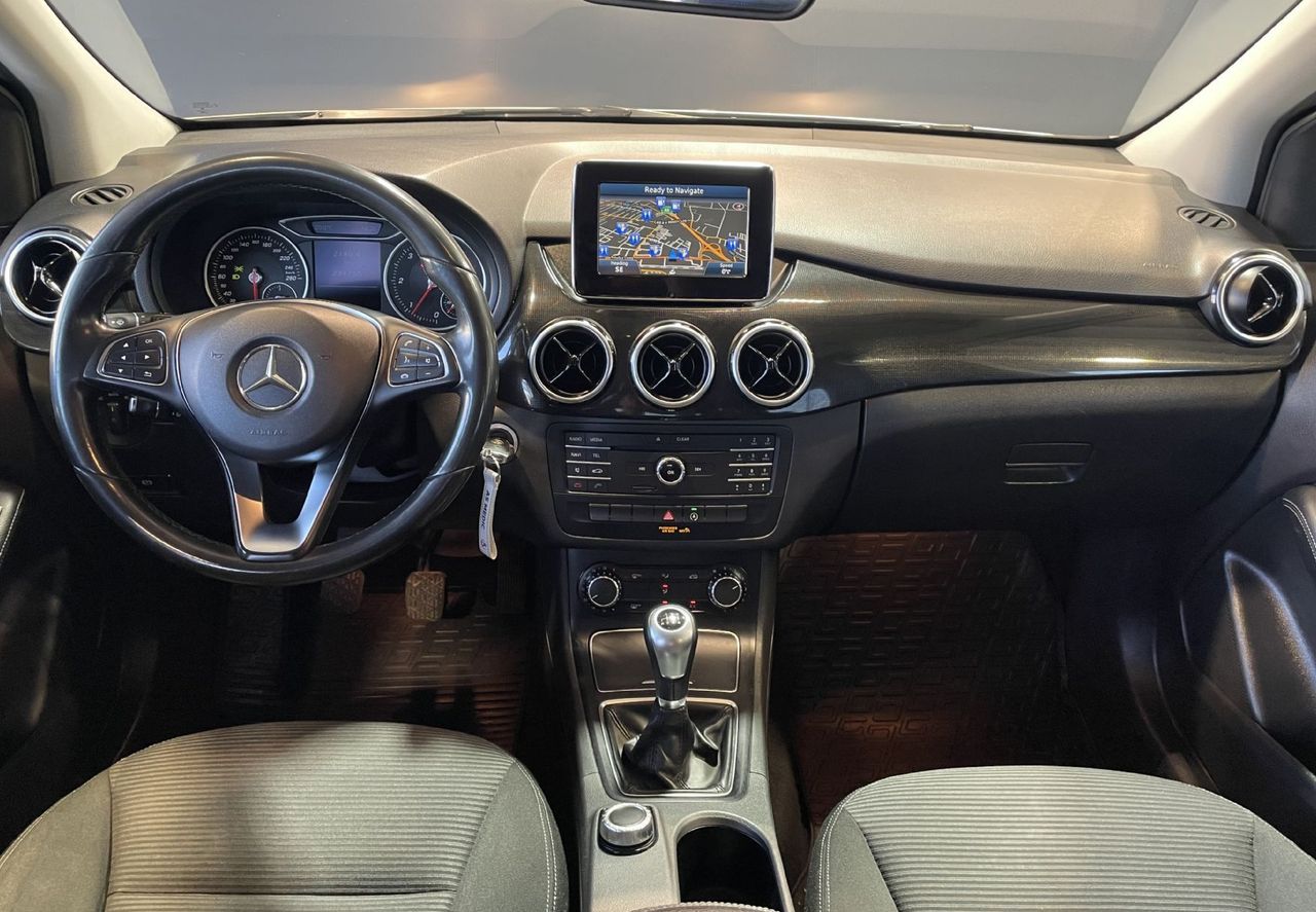 Zunanja slika - Mercedes-Benz B-Razred - B200CDI-NAVIGACIJA-TEMPOMAT-MULTIFUNKCIJA-KAMERA - 10