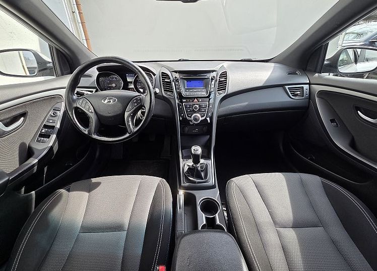 Zunanja slika - Hyundai i30 - 1.4I STYLE - 9