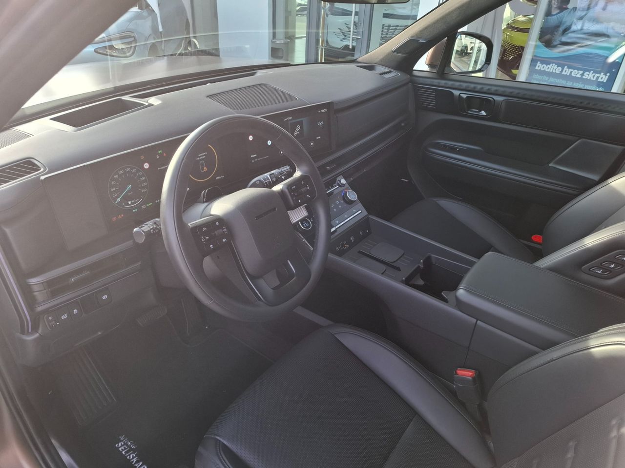 Zunanja slika - Hyundai Santa Fe - 1.6 T-GDI HEV XCLASS 4WD AUTO - KOT NOV+TOP OPREMA - 6