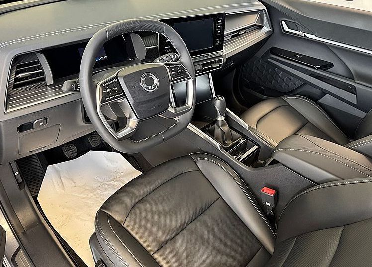 Zunanja slika - KG Mobility Torres - 1.5 T-GDi Special Plus 4x2 M T - 2