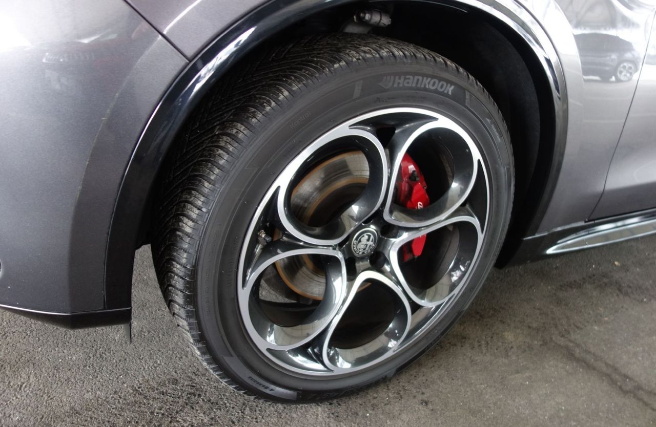 Zunanja slika - Alfa Romeo Stelvio - Veloce 2.0 Turbo 280 Q4 - 11