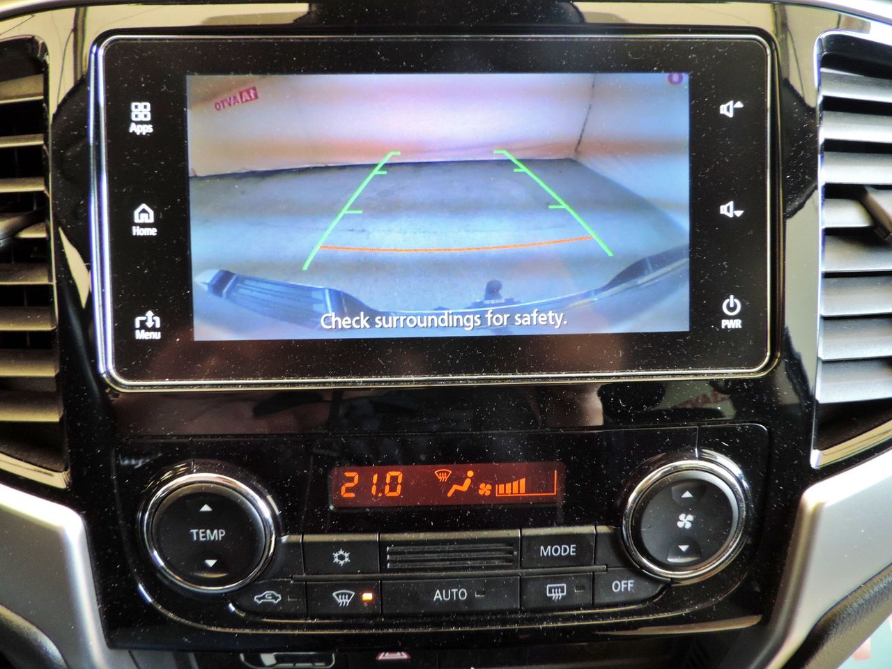 Zunanja slika - Mitsubishi L 200 - L200 Club Cab 4WD 2,2 DI-D Invite - 16