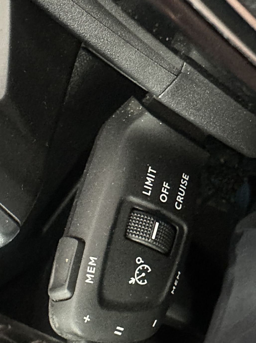 Zunanja slika - Peugeot 3008 - 1.5 BlueHDi 130 EAT8 Active.KAMERA.NAVI.ALU.2022 - 14