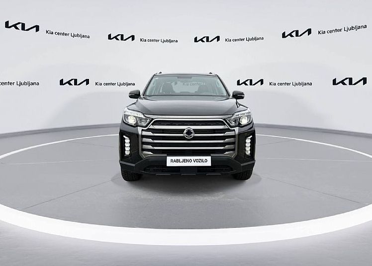 Zunanja slika - SsangYong Musso - Grand 2.2 XDi Ultimate 4WD AT... - 2