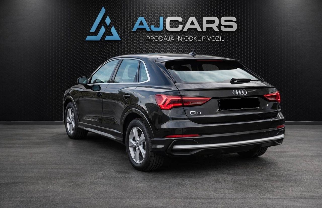 Zunanja slika - Audi Q3 - Sportback 35 TFSI S tronic S Line-Matrix-Panorama-Kamera - 3