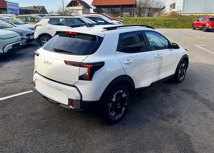 Zunanja slika - KIA Stonic - 1.0 T-GDi 73.6 kW  100 KM  PULSE+ DCT - 3