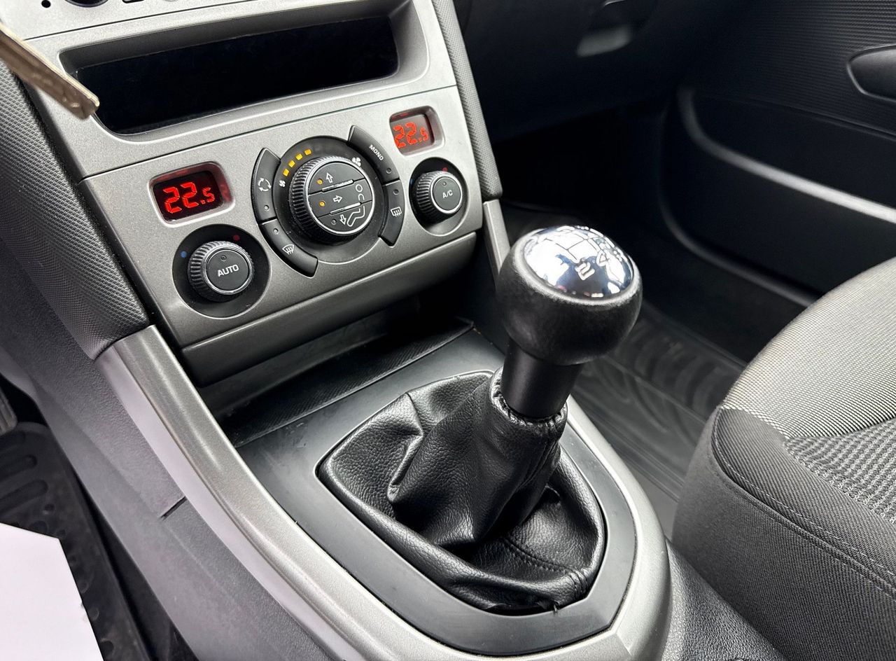 Zunanja slika - Peugeot 308 - ACTIVE 1.6i SLO.VOZILO 2.LASTNICA LED AVTO.KLIMA - 18