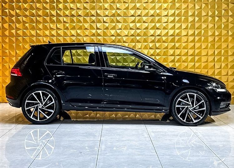 Zunanja slika - VW Golf - 1.6 TDI AUT.-NAVI-PDC-TEMP - 12