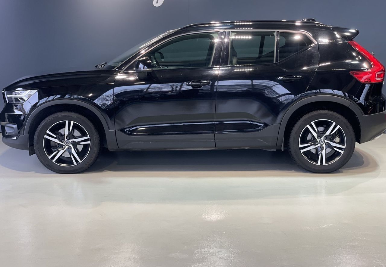 Zunanja slika - Volvo XC40 - D4-AWD-R-DESIGN-PANO-NAVI-ACC-MEMORY-HARMAN-360KAM - 4