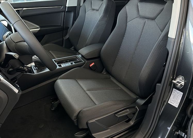 Zunanja slika - Audi Q3 - 35 TFSI S tronic S line - 8