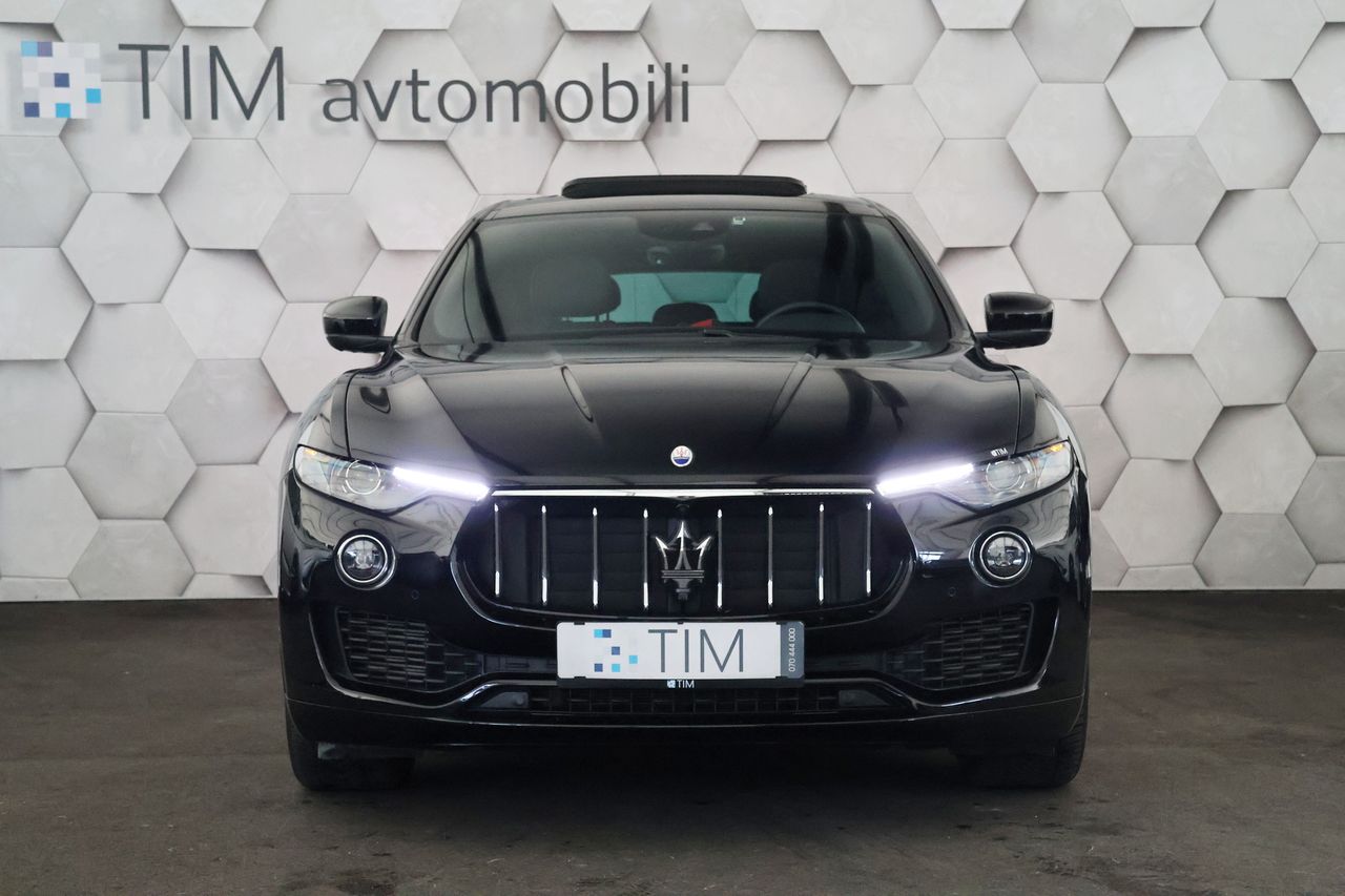 Zunanja slika - Maserati Levante - 3.0 V6 GDI AWD AT8 349KM - 5
