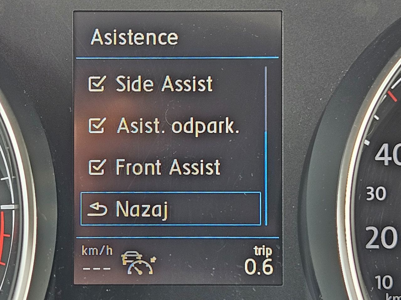 Zunanja slika - VW Touran - 2,0 TDI BMT Highline DSG - 18