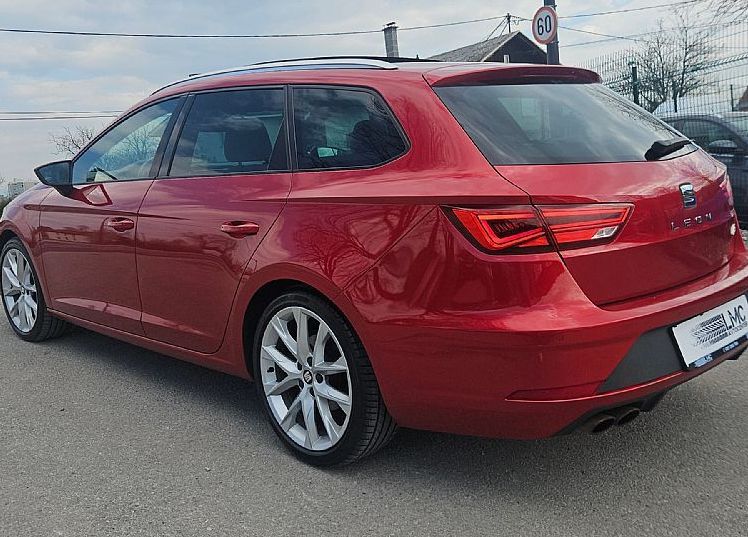 Zunanja slika - Seat Leon - 1.8 TFSI 179ks °DSG°°FULL-LED° °PANORAMA° °18-COL - 6