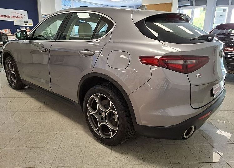 Zunanja slika - Alfa Romeo Stelvio - 2.0 Turbo 16v 280 AT8 Q4  LED.KAMERA.19 COL - 3