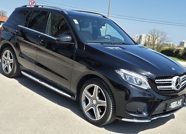 Zunanja slika - Mercedes-Benz GLE-Razred - GLE 250 d 4MATIC AMG ALU 20 2. lastnik ODLIČEN - 2