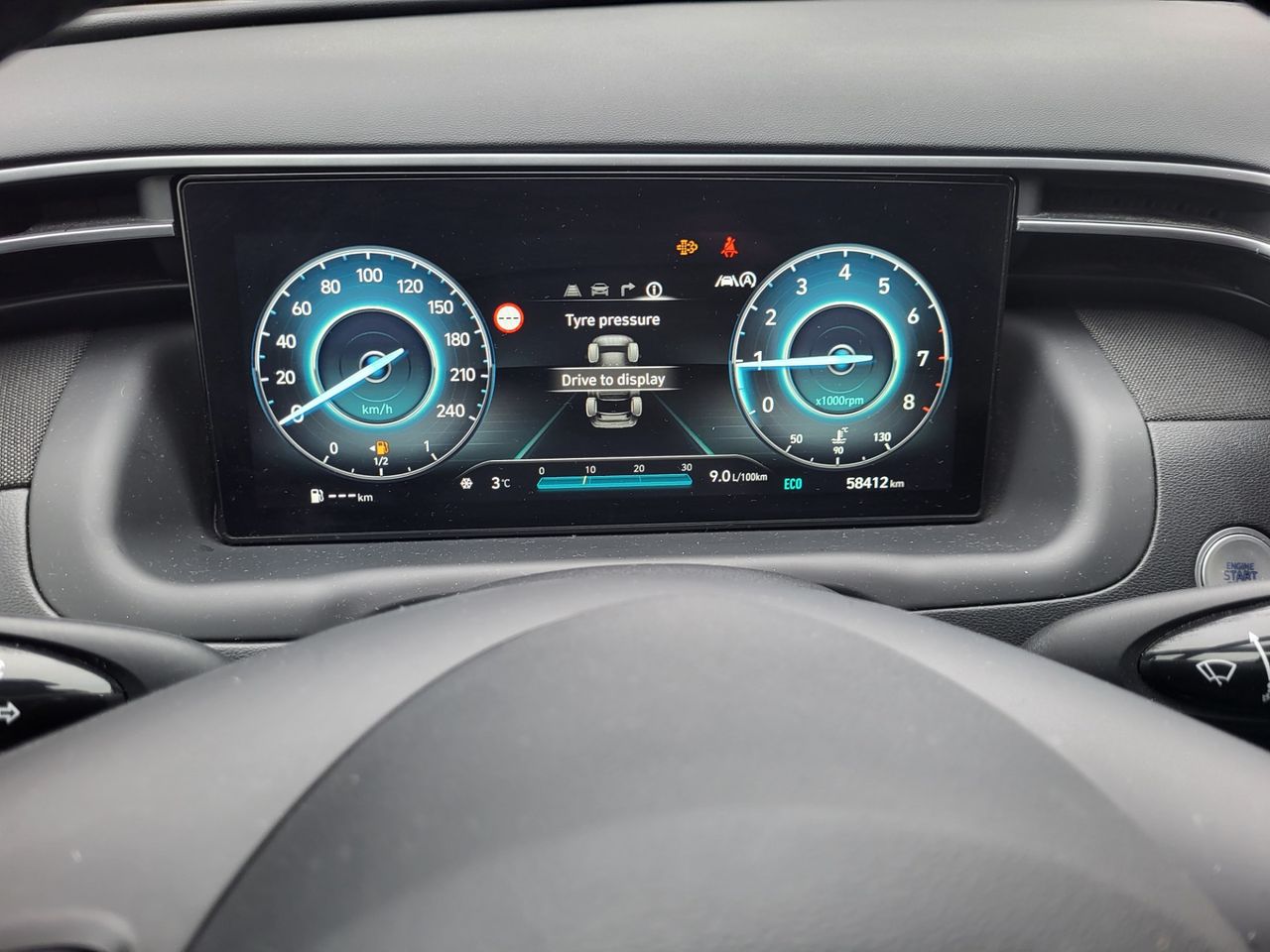 Zunanja slika - Hyundai Tucson - 1.6 T-GDI PREMIUM slo-1last-navi-alu-pdc-kamera - 9