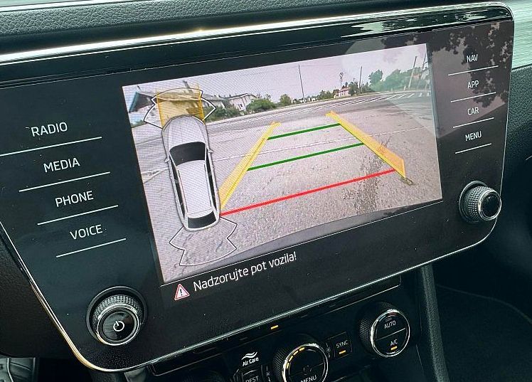 Zunanja slika - Škoda Superb - 2.0 TDI 150ks °FULL LED° °NAVIGACIJA° °KAMERA° - 11