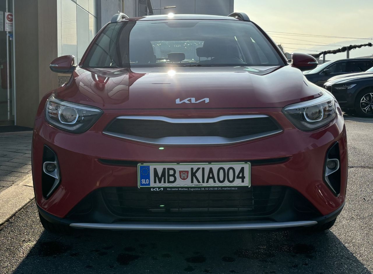 Zunanja slika - KIA Stonic - 1.2 DPI 57.9 kW  79 KM  LX Urban+ M T - 2