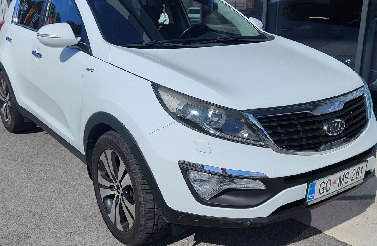 Zunanja slika - KIA Sportage - 2.0 dizel CRDi 135kW Style AWD SLO-VOZILO - 8