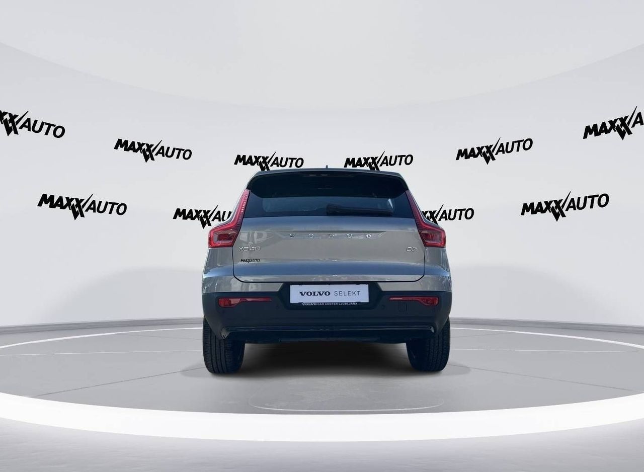 Zunanja slika - Volvo XC40 - B3P Plus Dark Avt. - 6