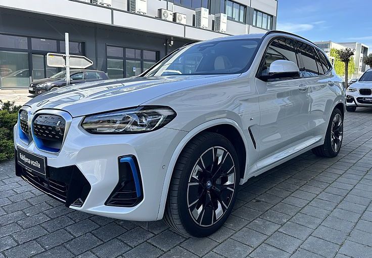 Zunanja slika - BMW iX3 - Impressive   I  M sport  I  Head Up - 6