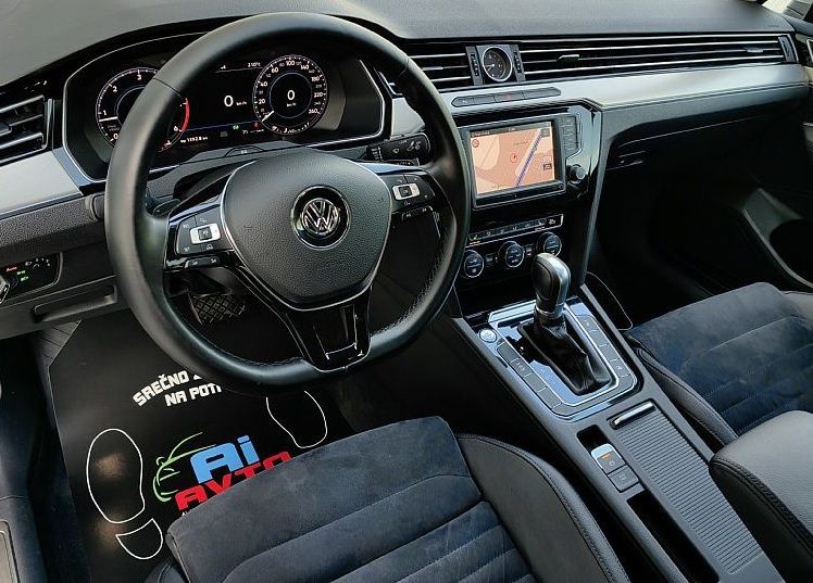 Zunanja slika - VW Passat - LIMUZ-2.0TDI-150KM-HIGHLINE-VIRTUAL-KAMERA-ACC-17C - 9